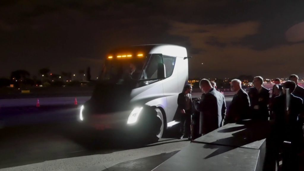 L'accélération du Tesla Semi en vidéo