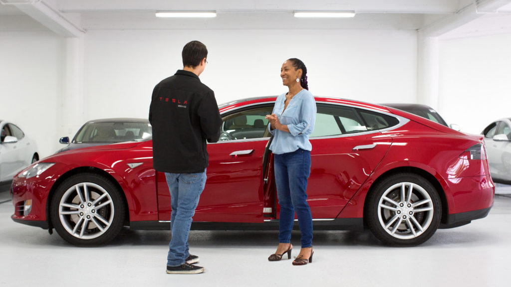 Tesla bataille pour la vente directe dans 8 états, boutique et centre de service